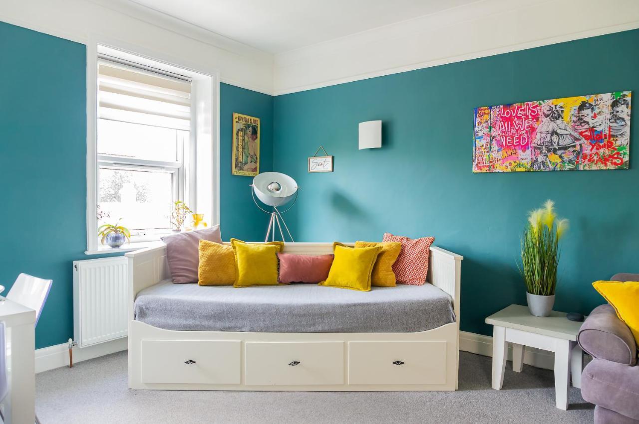 Spacious Split Level Flat In Great Location Portsmouth Esterno foto