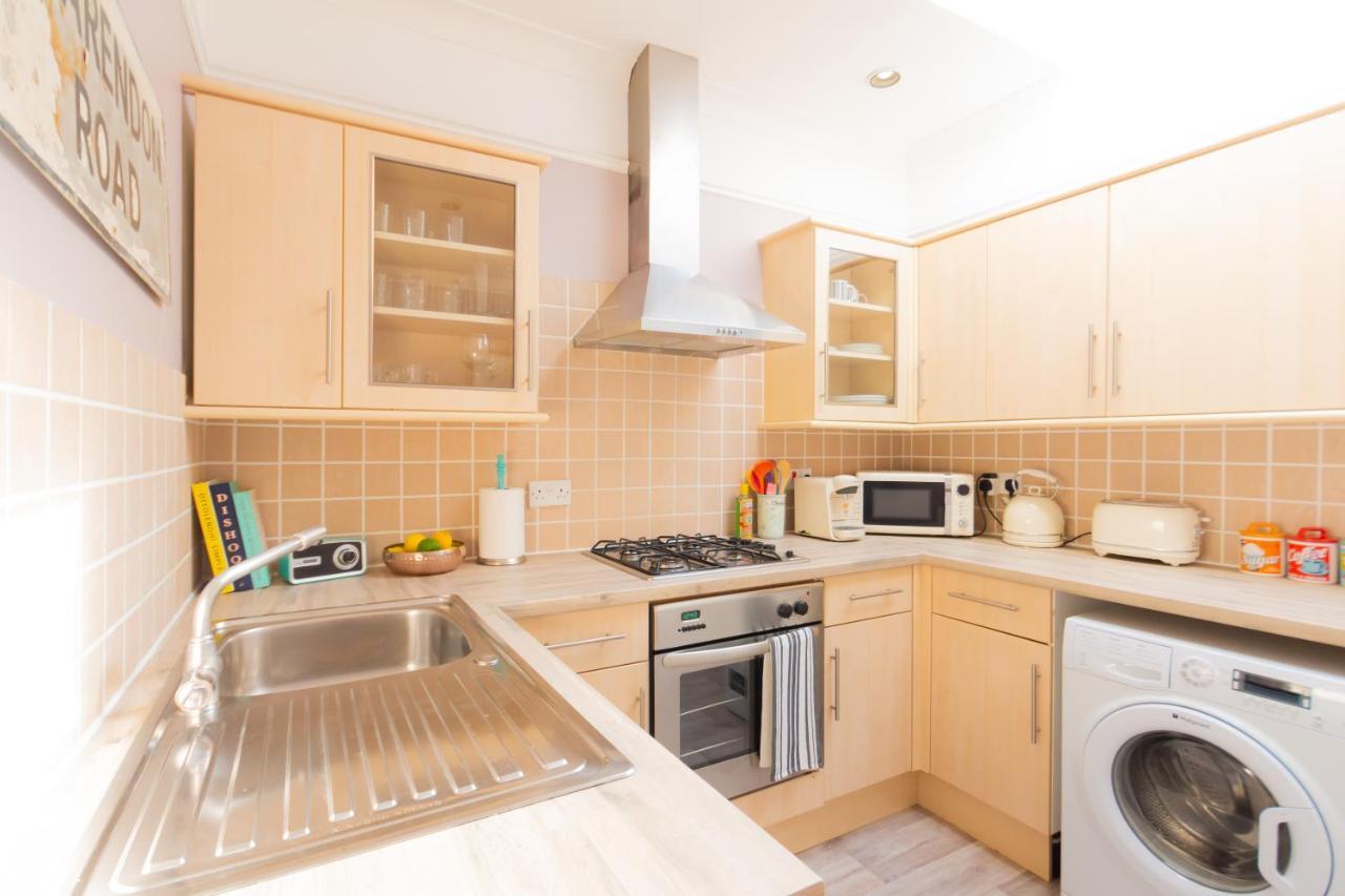 Spacious Split Level Flat In Great Location Portsmouth Esterno foto