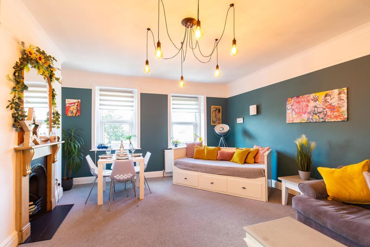 Spacious Split Level Flat In Great Location Portsmouth Esterno foto